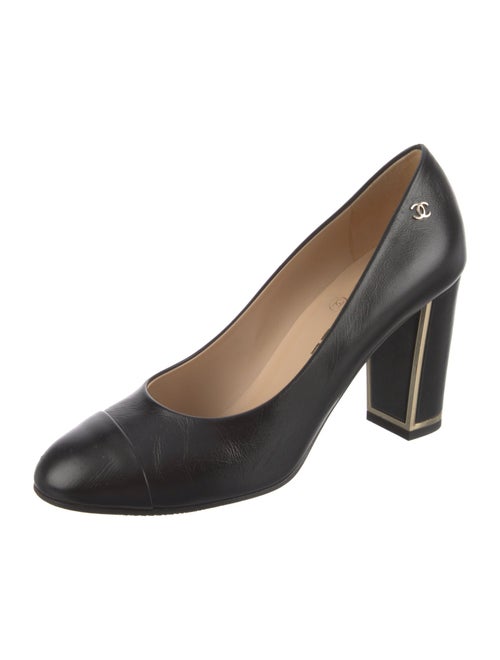 Chanel Interlocking CC Logo Calfskin Pumps