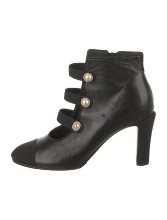 Chanel Interlocking CC Logo Leather Lace-Up Boots