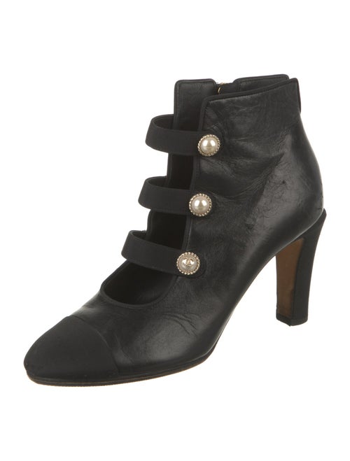 Chanel Interlocking CC Logo Leather Lace-Up Boots