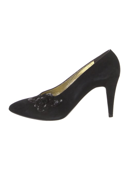 Chanel Interlocking CC Logo Suede Pumps
