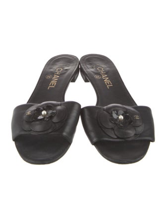 Chanel 2017 Interlocking CC Logo Slides