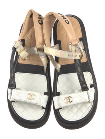 Chanel 2022 Interlocking CC Logo Espadrilles