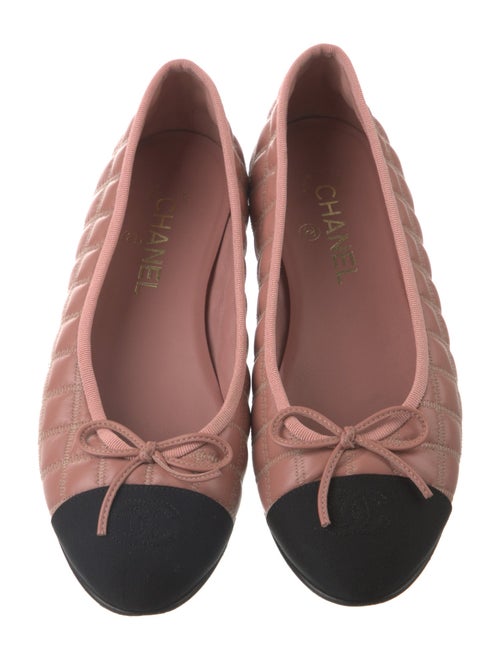 Chanel 2024 Interlocking CC Logo Flats