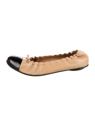 Chanel Interlocking CC Logo Leather Ballet Flats