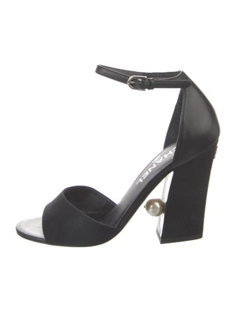 Chanel Interlocking CC Logo Leather Sandals