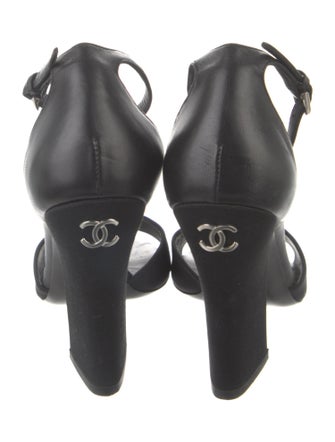 Chanel Interlocking CC Logo Leather Sandals