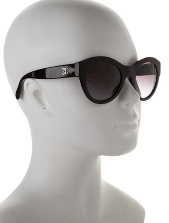 Chanel Interlocking CC Logo Cat-Eye Sunglasses
