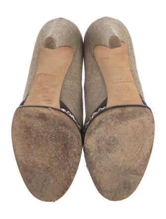 Chanel Interlocking CC Logo Canvas Pumps