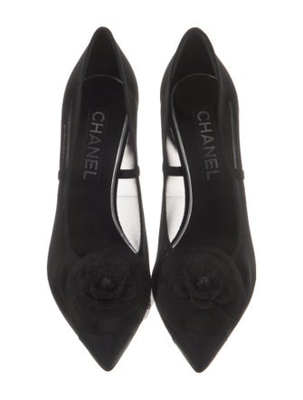 Chanel 2019 Interlocking CC Logo Pumps
