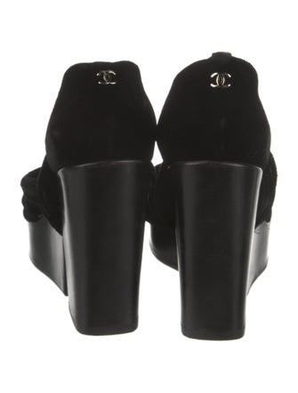 Chanel 2011 Interlocking CC Logo Gladiator Sandals