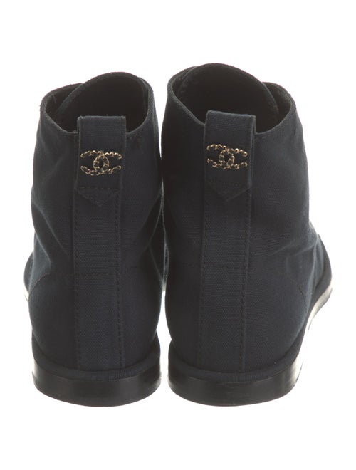 Chanel 2021 Interlocking CC Logo Lace-Up Boots