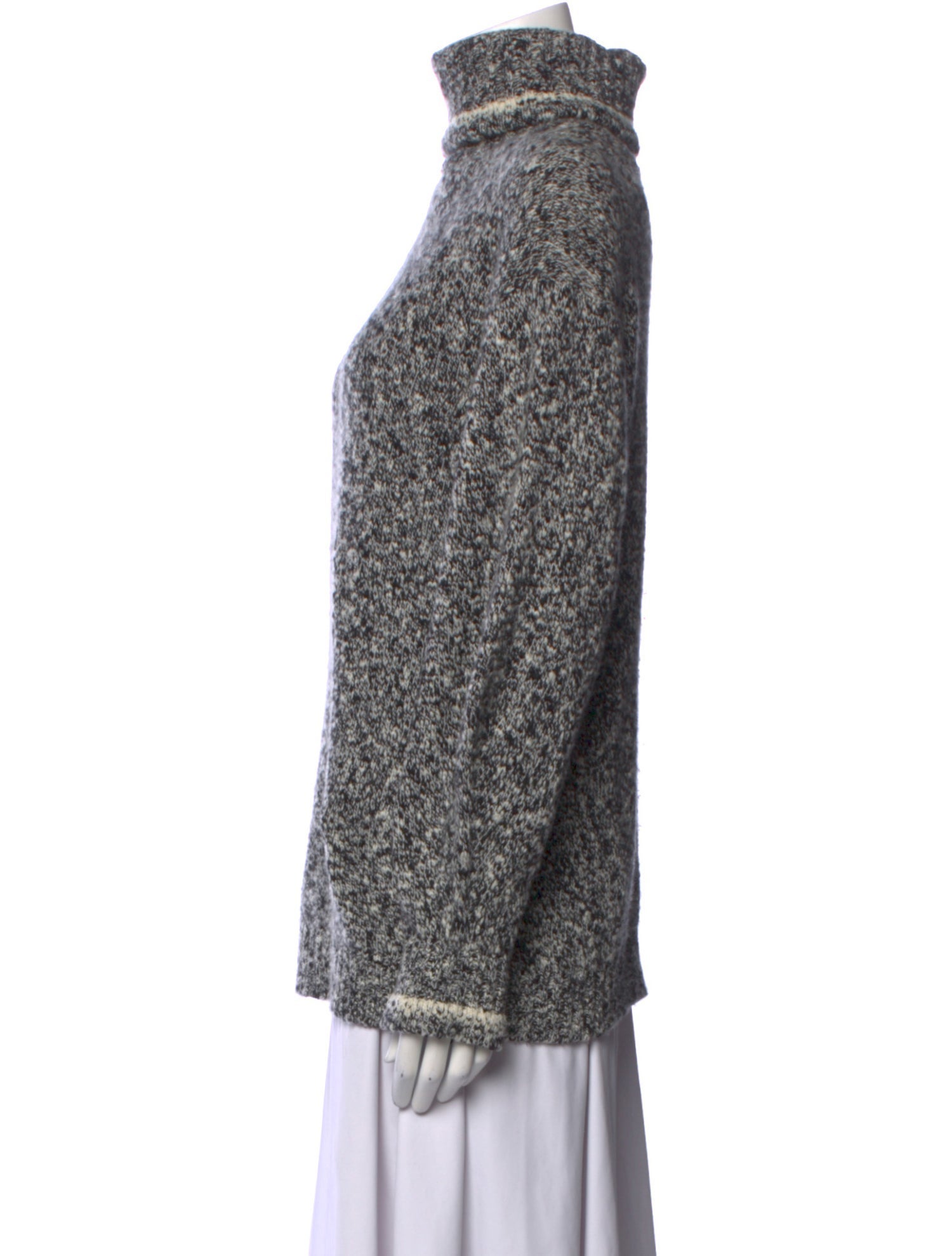 Chanel 2016 Cashmere Sweater