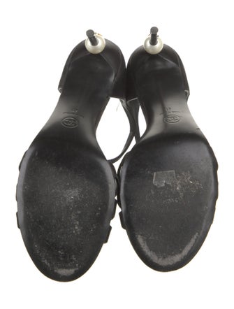 Chanel 2022 Interlocking CC Logo D'Orsay Pumps