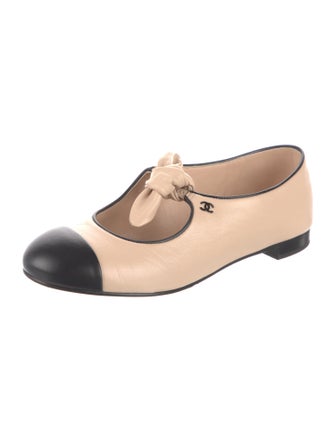 Chanel 2025 Interlocking CC Logo Oxfords