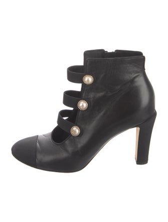 Chanel 2017 Interlocking CC Logo Lace-Up Boots