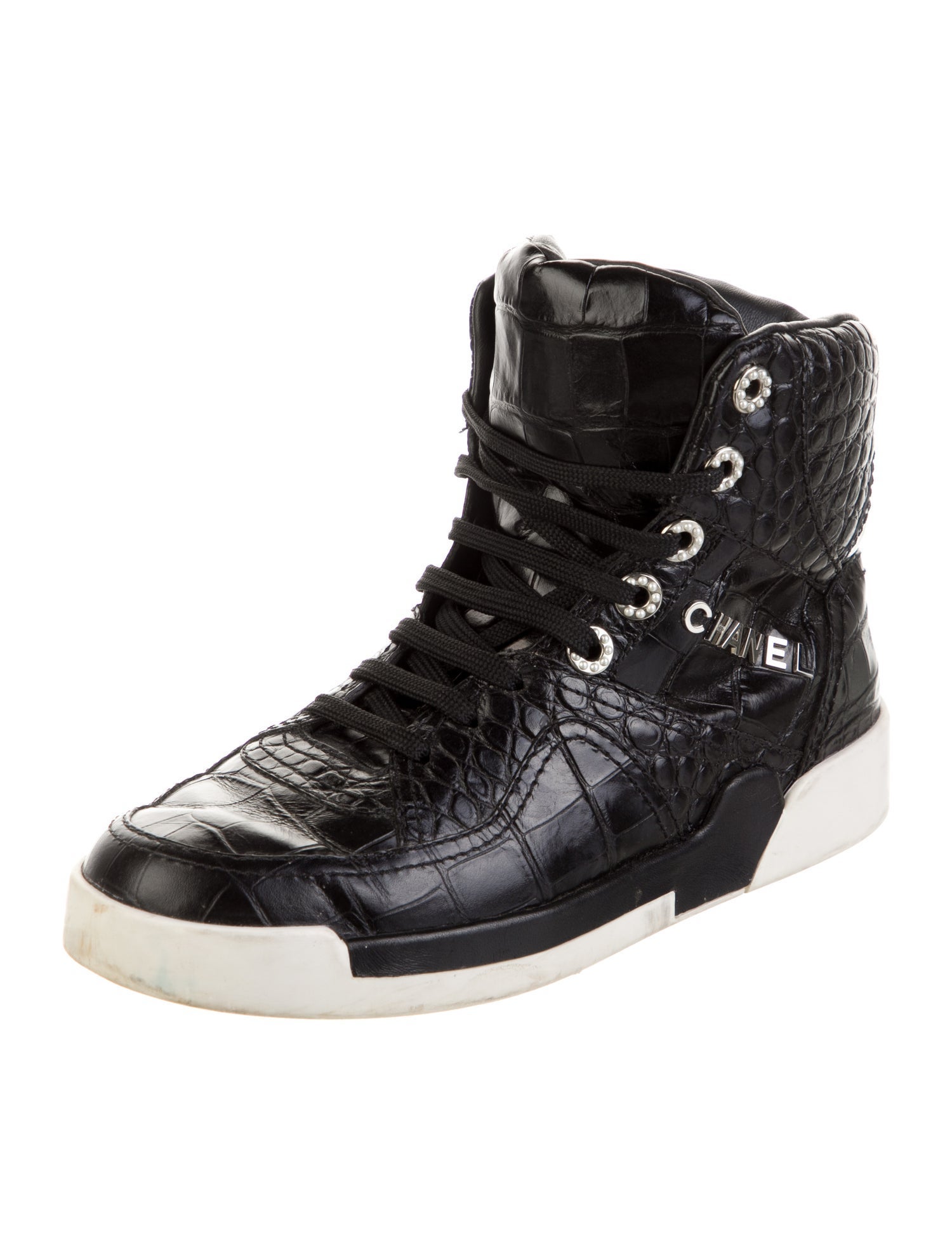 Chanel 2019 Faux Pearl Accents Sneakers