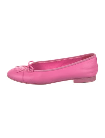Chanel Interlocking CC Logo Leather Ballet Flats
