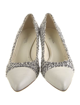 Chanel 2014 Interlocking CC Logo Pumps