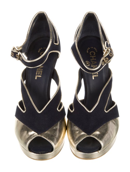 Chanel 2008 Interlocking CC Logo D'Orsay Pumps