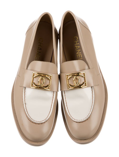 Chanel 2023 Interlocking CC Logo Loafers