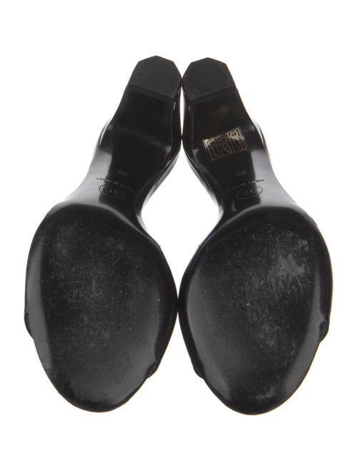 Chanel Interlocking CC Logo Patent Leather Slides