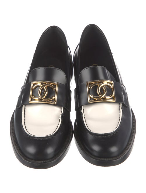 Chanel 2023 Interlocking CC Logo Loafers