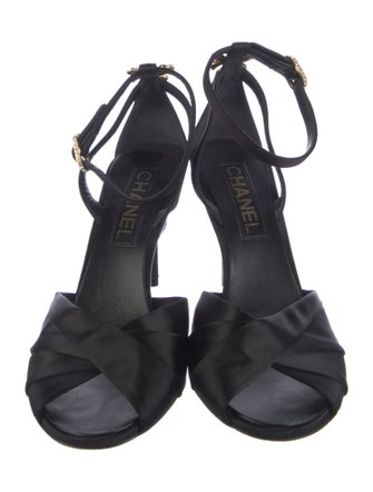 Chanel 2023 Interlocking CC Logo Sandals