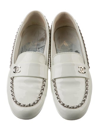 Chanel 2020 Interlocking CC Logo Loafers