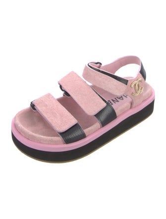 Chanel 2022 Interlocking CC Logo Slingback Sandals