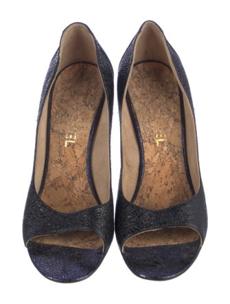 Chanel 2012 Interlocking CC Logo Pumps