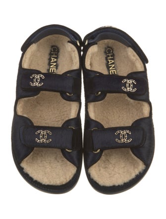 Chanel 2022 Interlocking CC Logo Espadrilles