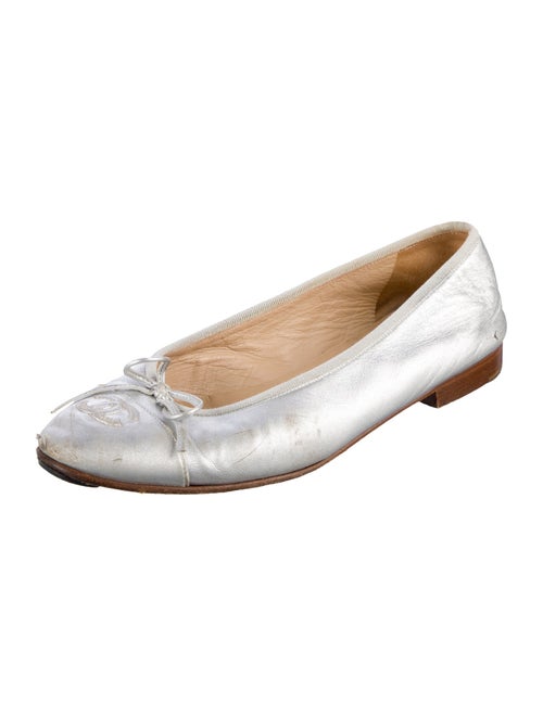 Chanel Interlocking CC Logo Leather Ballet Flats