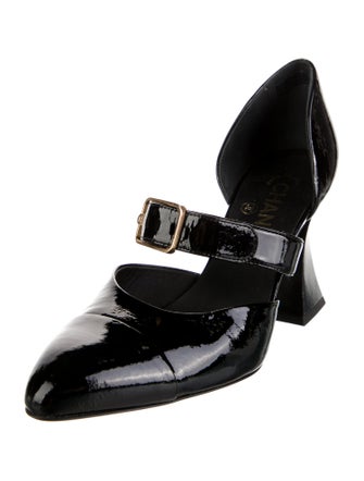 Chanel 2022 Interlocking CC Logo D'Orsay Pumps