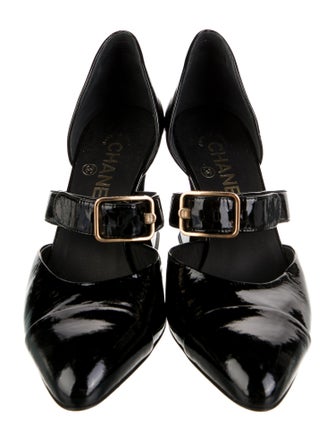 Chanel 2022 Interlocking CC Logo D'Orsay Pumps