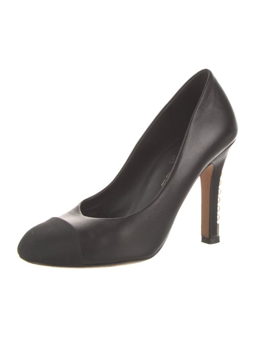 Chanel 2017 Interlocking CC Logo Pumps