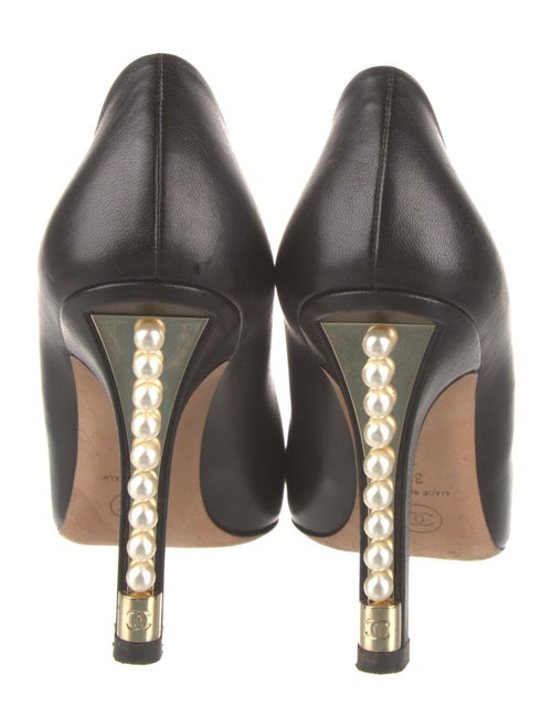 Chanel 2017 Interlocking CC Logo Pumps