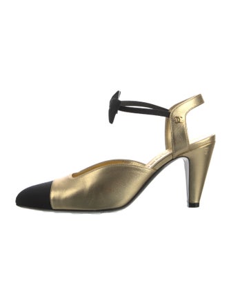 Chanel 2020 Interlocking CC Logo Slingback Pumps