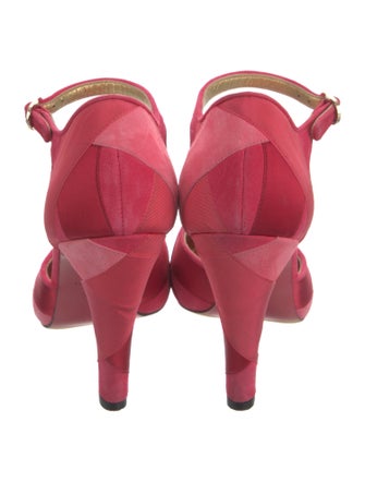 Chanel 2017 Interlocking CC Logo D'Orsay Pumps