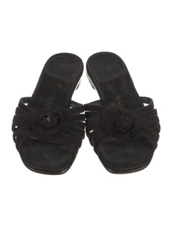 Chanel Interlocking CC Logo Leather Slides