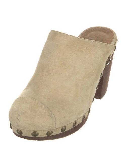 Chanel 2010 Interlocking CC Logo Mules