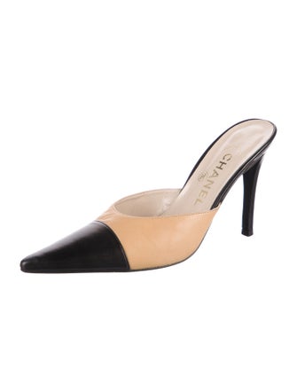 Chanel 2000 Interlocking CC Logo Mules