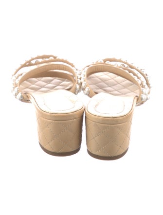 Chanel 2018 Interlocking CC Logo Slides