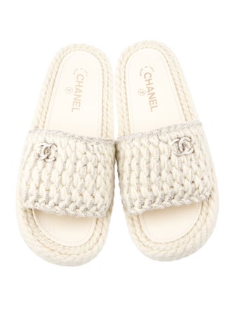 Chanel 2022 Interlocking CC Logo Espadrilles