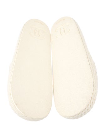 Chanel 2022 Interlocking CC Logo Espadrilles