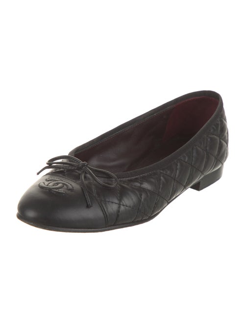 Chanel Interlocking CC Logo Leather Ballet Flats