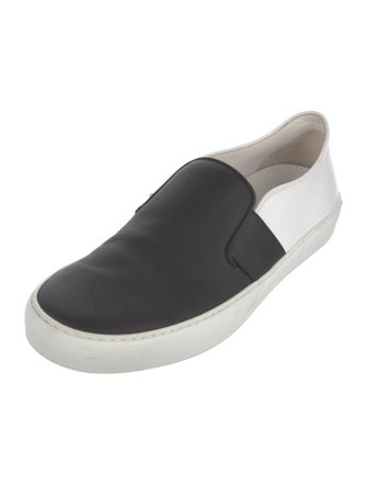 Chanel 2016 Interlocking CC Logo Sneakers