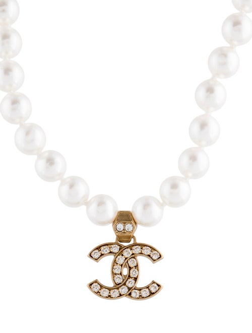 Chanel Faux Pearl & Strass CC Pendant Necklace