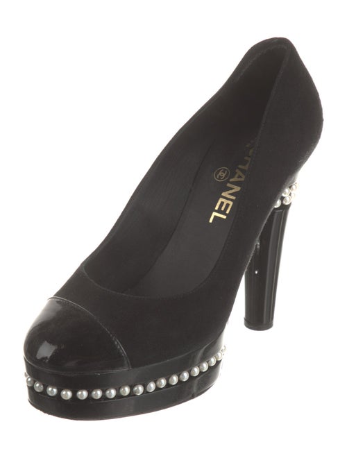 Chanel 2009 Faux Pearl Accents Pumps