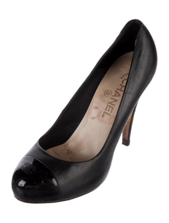 Chanel 2012 Interlocking CC Logo Pumps