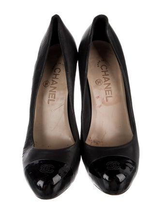 Chanel 2012 Interlocking CC Logo Pumps